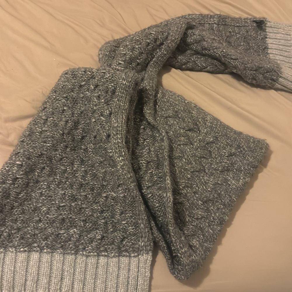 Scarf - Picture 2 of 2
